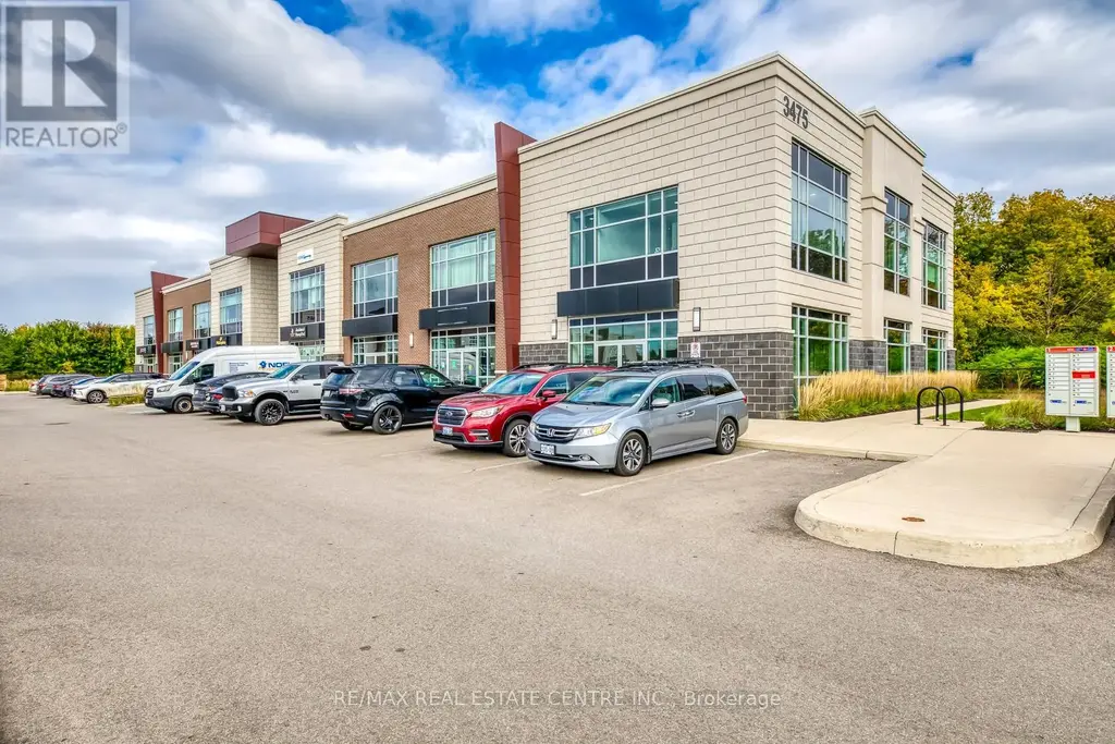 211 - 3475 Rebecca Street, Oakville (QE Queen Elizabeth)